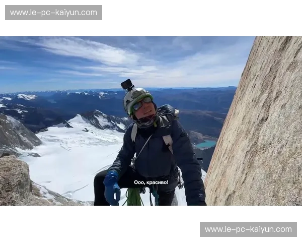 登山阵容：攀登心与装备的完美合唱